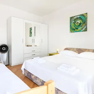  Apartment Dionis Croatia