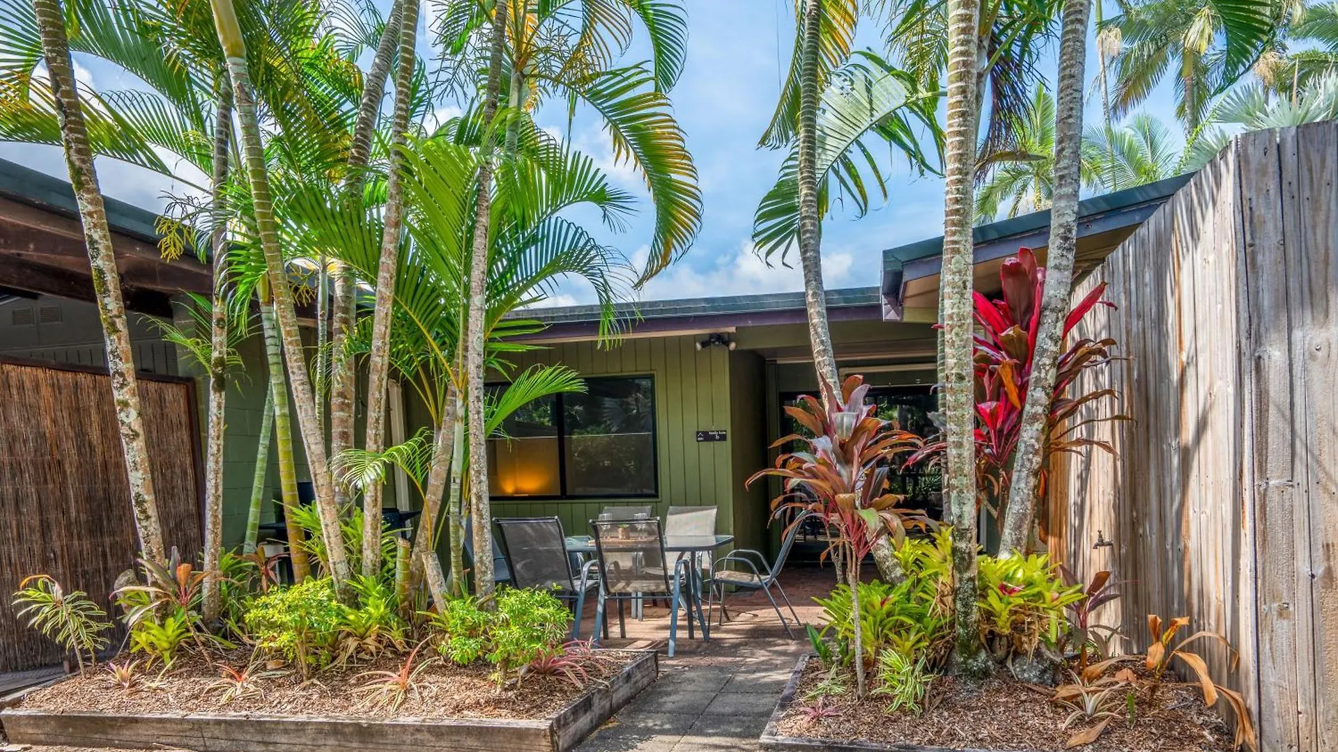 Campsite Tasman Holiday Parks - Cairns Cool Waters